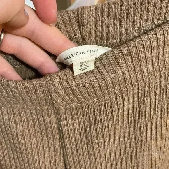 American Eagle size small stretchy pants with flare bottoms,tan - Picture 5 of 7